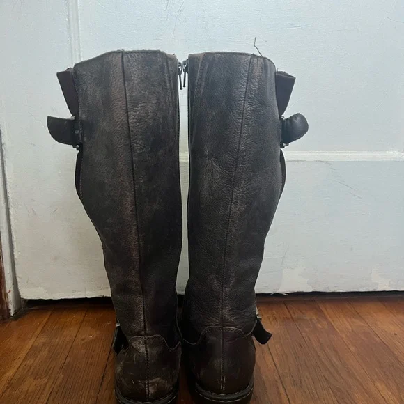 BOC Women’s size 8 High Brown Leather Boots with Buckle - Picture 5 of 7